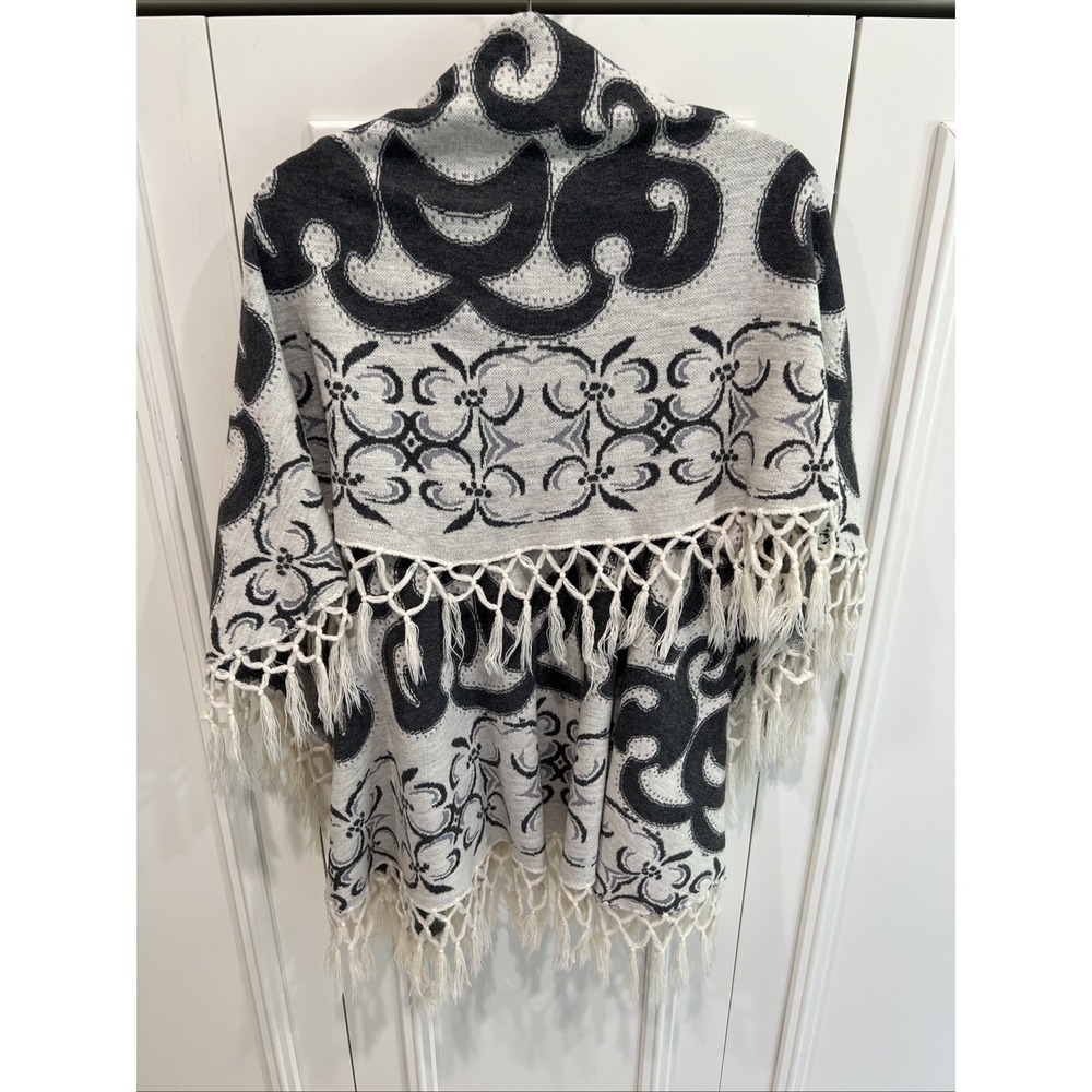 Coco + Carmen Fringe Cardigan Gray & Cream‎ Bohemian Western Festival No Size